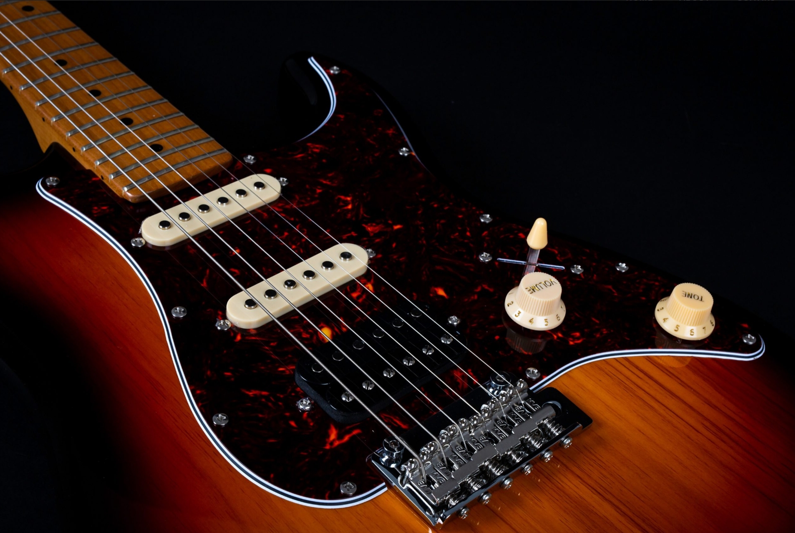 Jet Guitars Js400 Sb Hss Trem Mn - Sunburst - Elektrische gitaar in Strat vorm - Variation 3