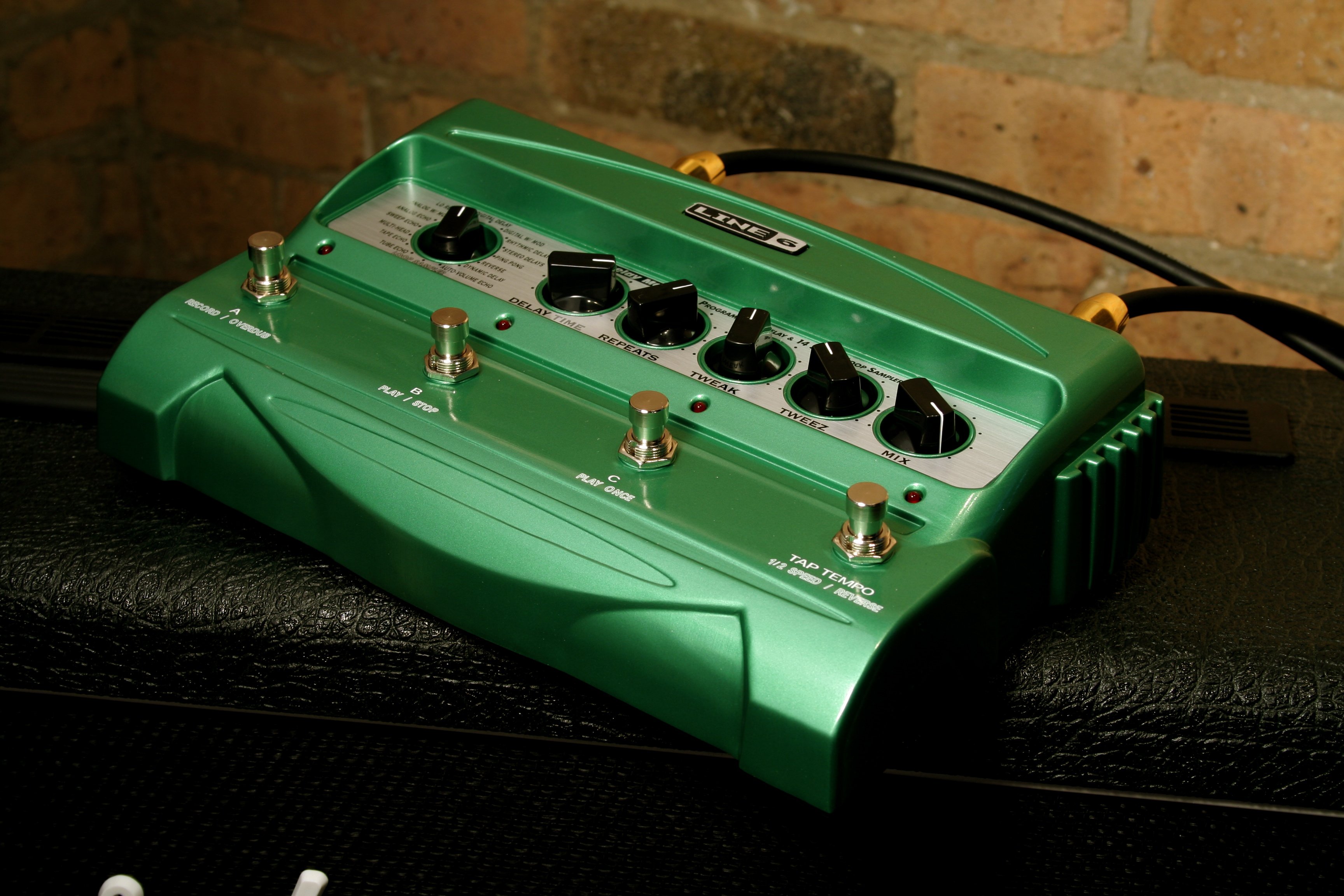 Reverb/delay/echo effect pedaal Line 6 DL4 Stompbox Modeler