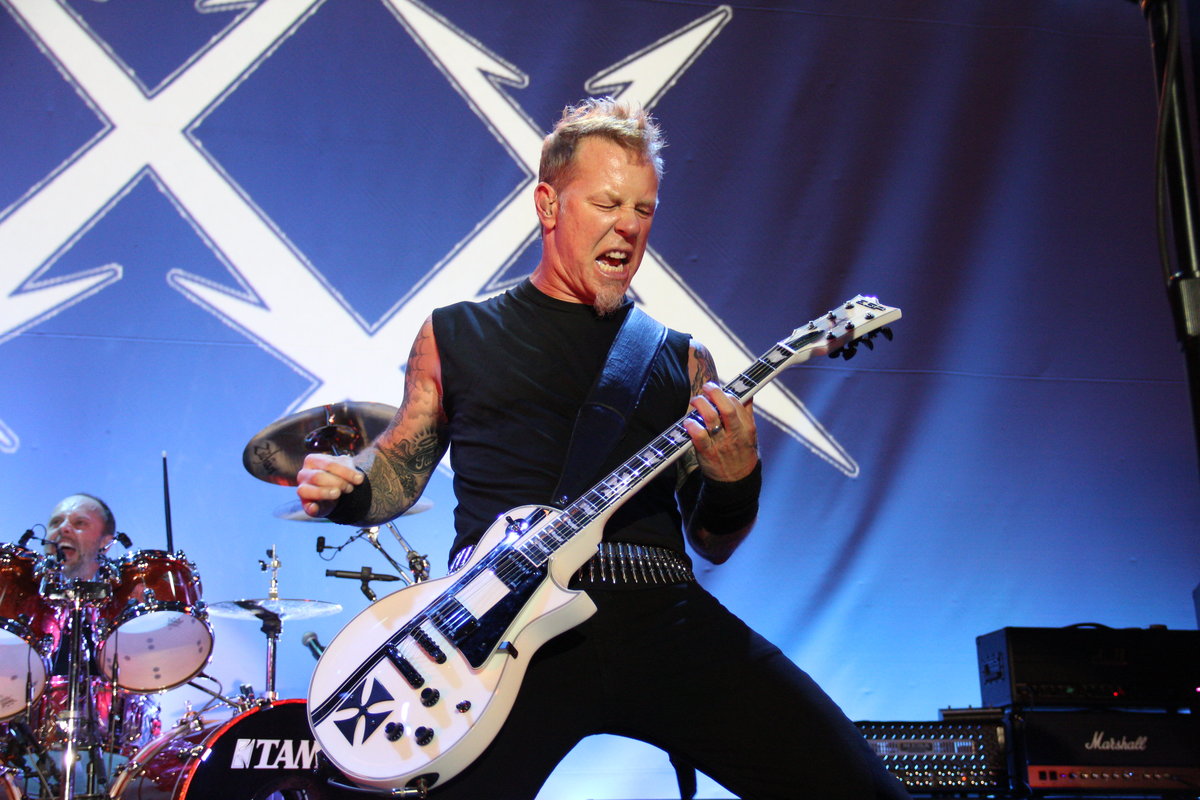 Ltd James Hetfield Iron Cross - Snow White W/ Black Stripes - Enkel gesneden elektrische gitaar - Variation 5