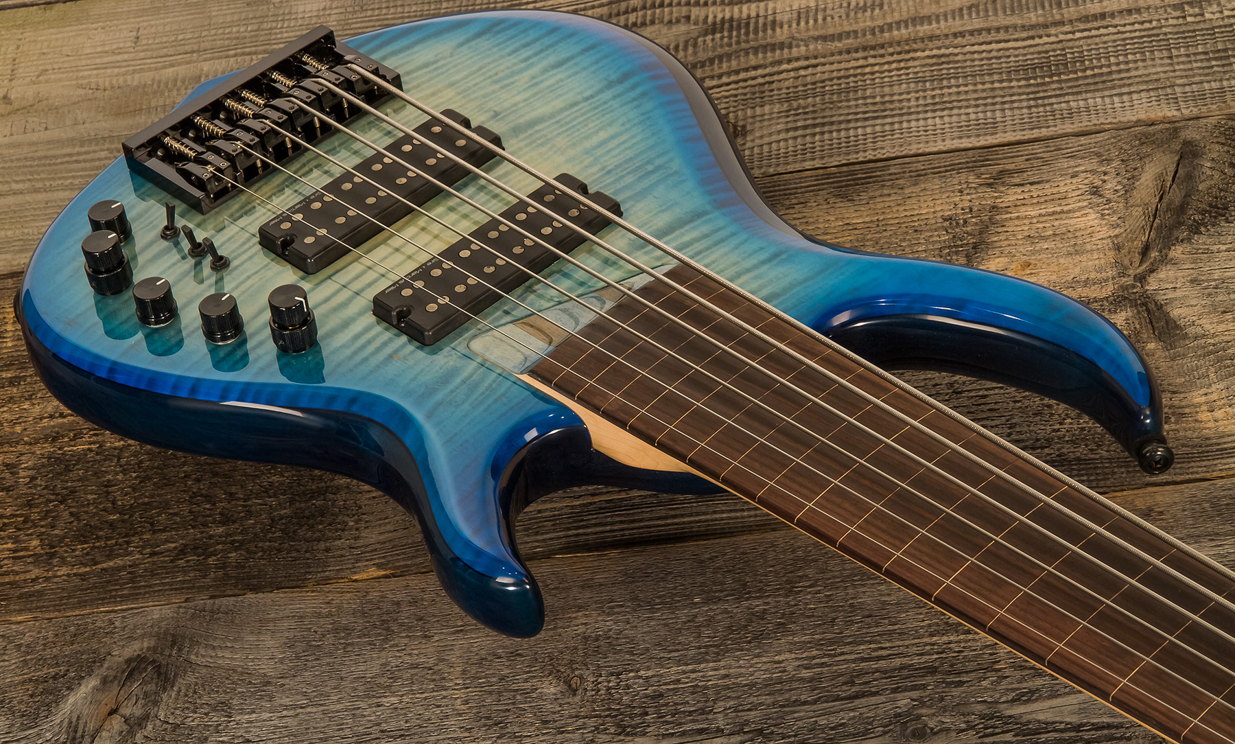 Marcus Miller M7 Swamp Ash 6st Fretless 6c Active Eb - Transparent Blue - Solid body elektrische bas - Variation 1