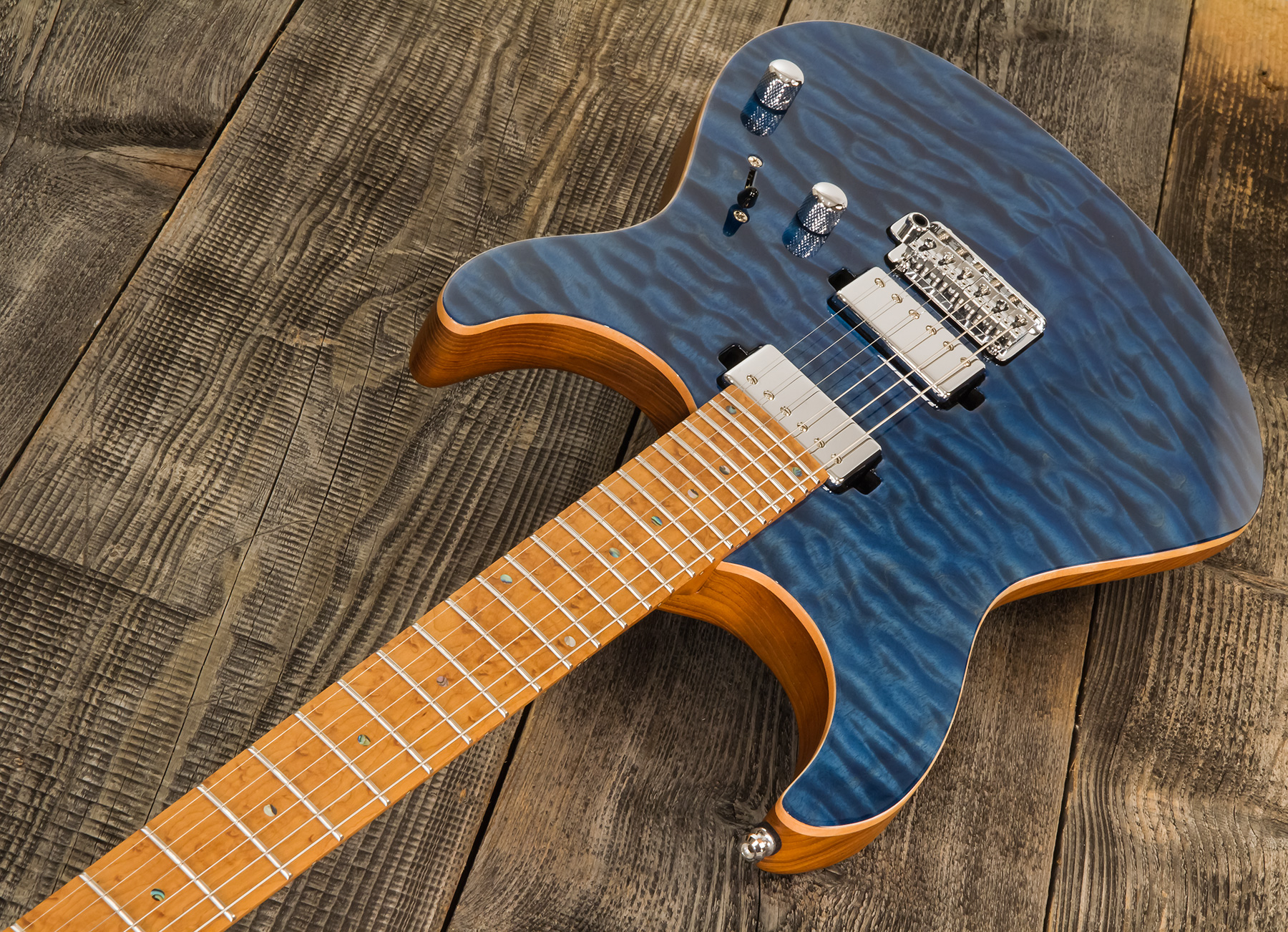 Mayones Guitars Aquila Elite S 6 40th Anniversary 2h Trem Mn #aq2204194 - Trans Blue Gloss - Elektrische gitaar in Str-vorm - Variation 2
