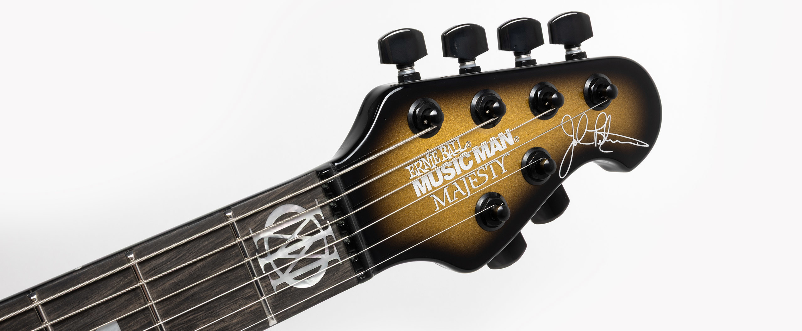 Music Man John Petrucci Majesty 6 Signature 2h Dimarzio Piezo Trem Eb +etui - Gold Eclipse - Kenmerkende elektrische gitaar - Variation 6