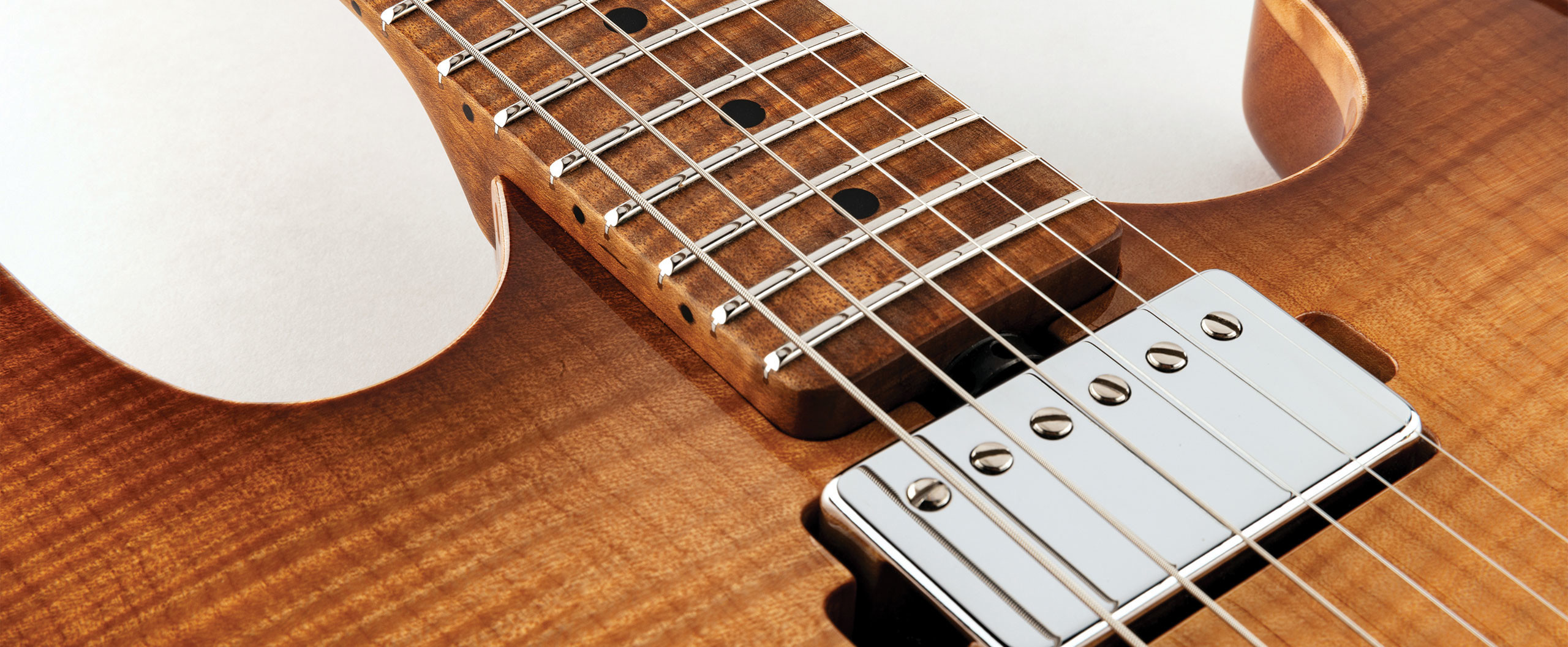 Music Man Sabre Usa 2h Trem Mn - Honey Suckle - Elektrische gitaar in Str-vorm - Variation 2