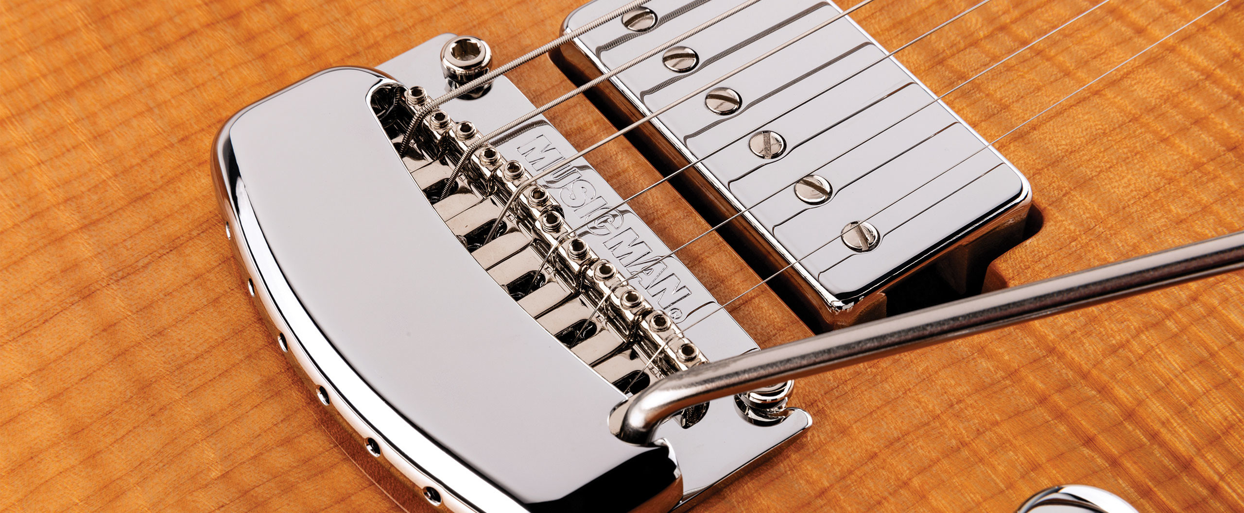 Music Man Sabre Usa 2h Trem Mn - Honey Suckle - Elektrische gitaar in Str-vorm - Variation 4