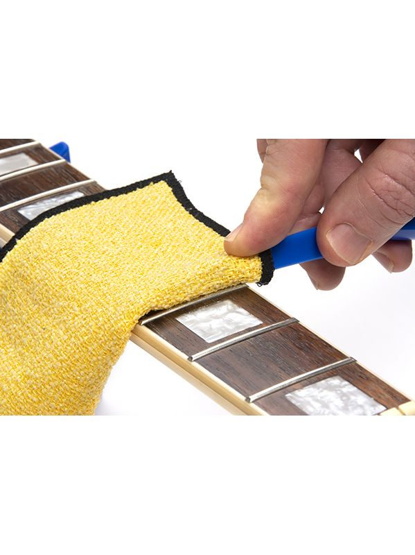 Music Nomad Kit F-one, Huile, Brosse Et Chiffon - Care & Cleaning Gitaar - Variation 1