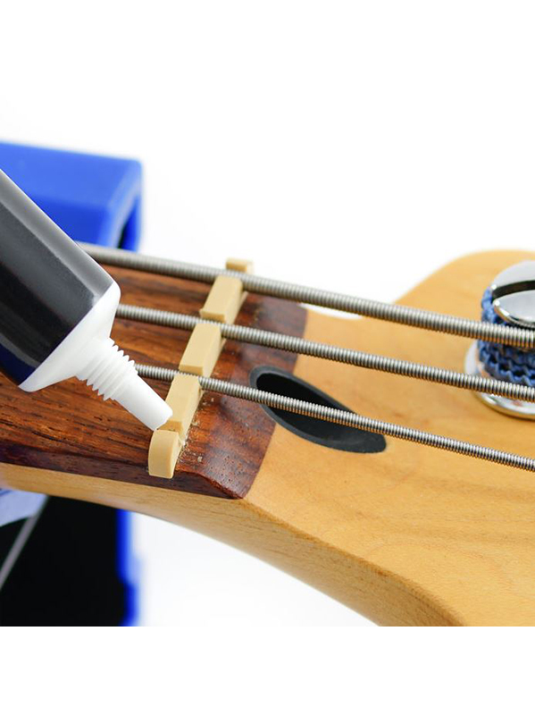 Music Nomad Tune-it, Lubrifiant Pour Instrument À Cordes - Care & Cleaning Gitaar - Variation 4