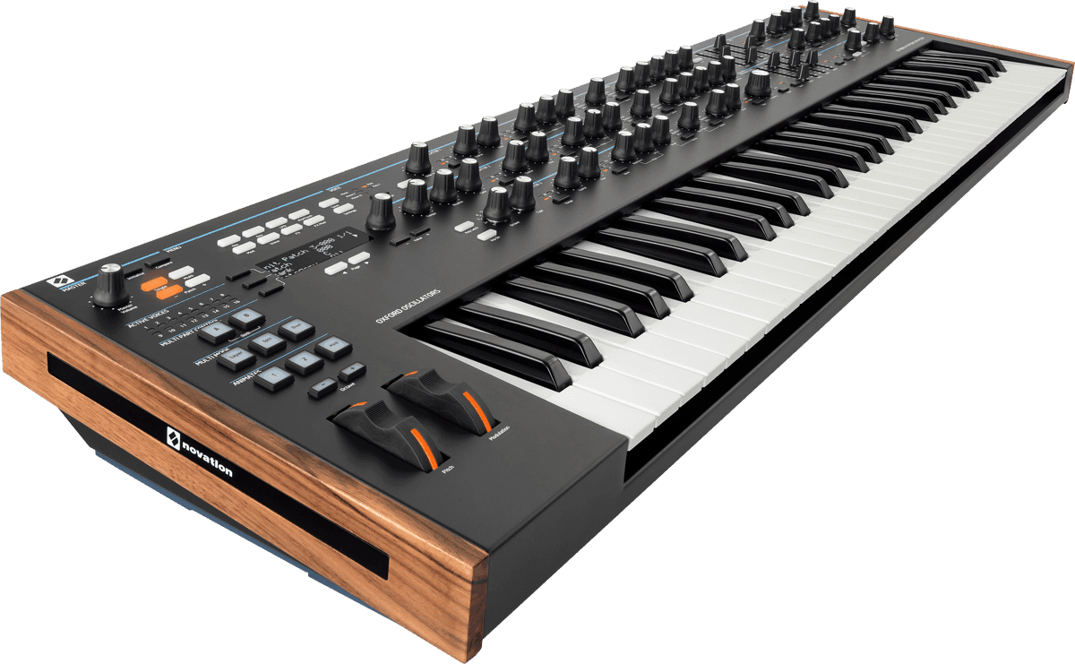 Novation Summit - Synthesizer - Variation 2