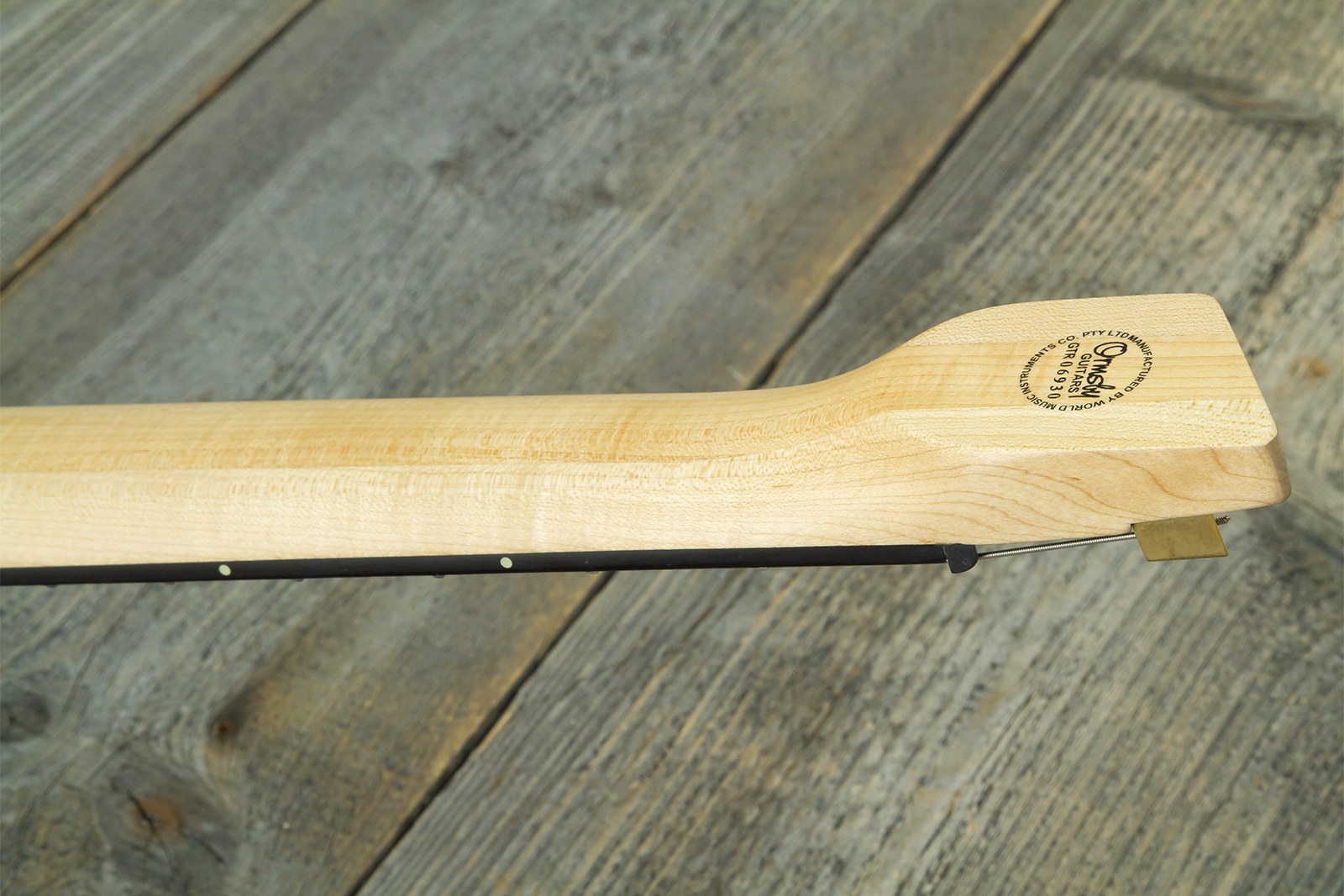 Ormsby Goliath Headless 7 Gtr Run 14 7c Multiscale 2h Ht Eb - Shell Pink - Multi-scale gitaar - Variation 12