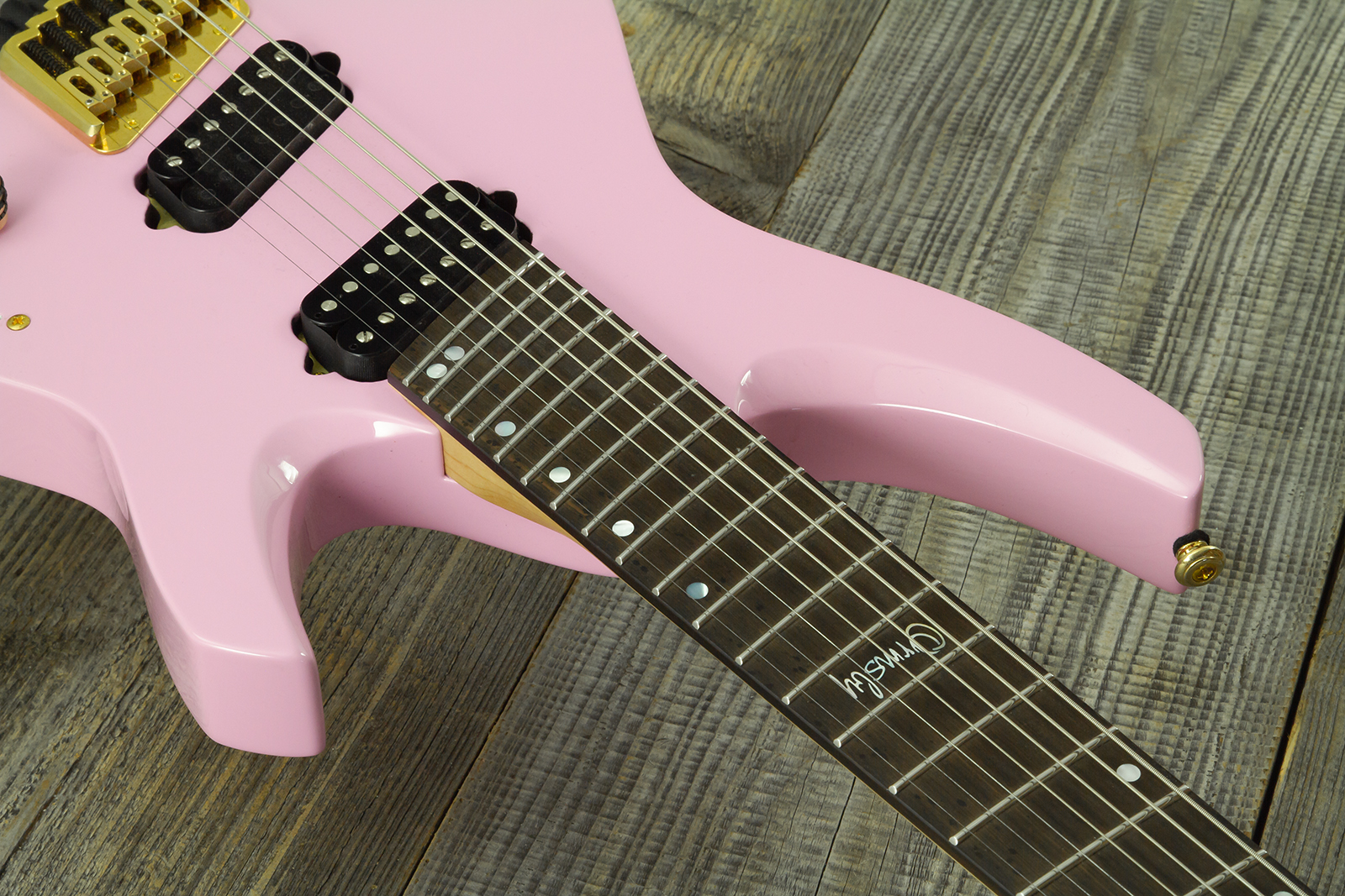 Ormsby Goliath Headless 7 Gtr Run 14 7c Multiscale 2h Ht Eb - Shell Pink - Multi-scale gitaar - Variation 4