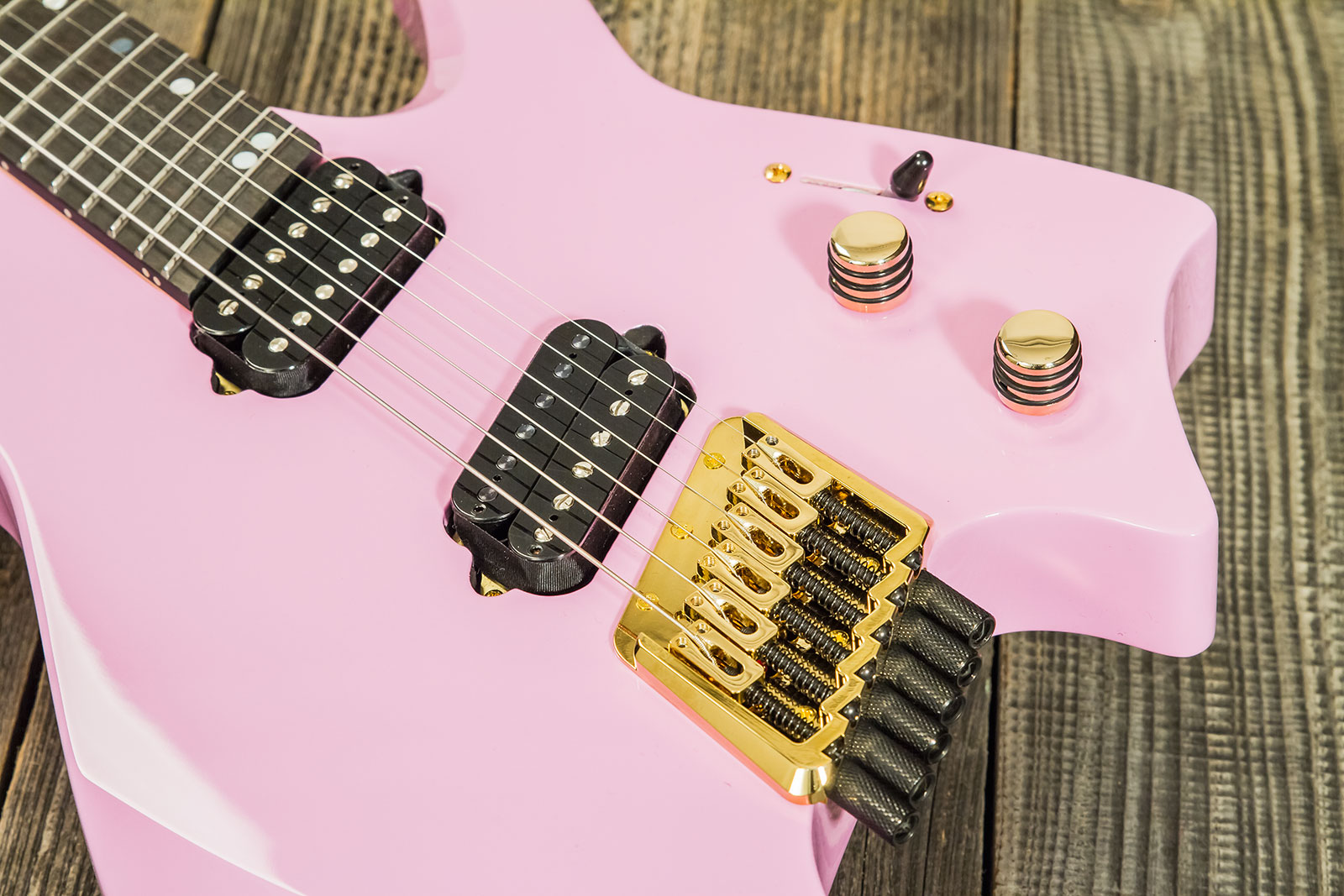 Ormsby Goliath Headless Gtr Run 14c Multiscale 2h Ht Eb - Shell Pink - Multi-scale gitaar - Variation 3