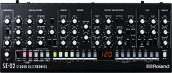 Expander Roland SE-02