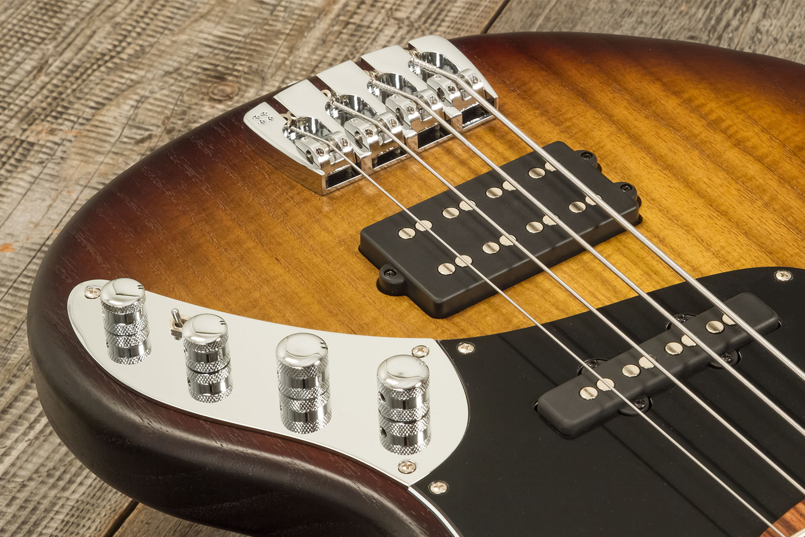Sandberg California Tm4 Sl Superlight Black Dots 4c All Active Mn - Tobacco Sunburst - Solid body elektrische bas - Variation 2