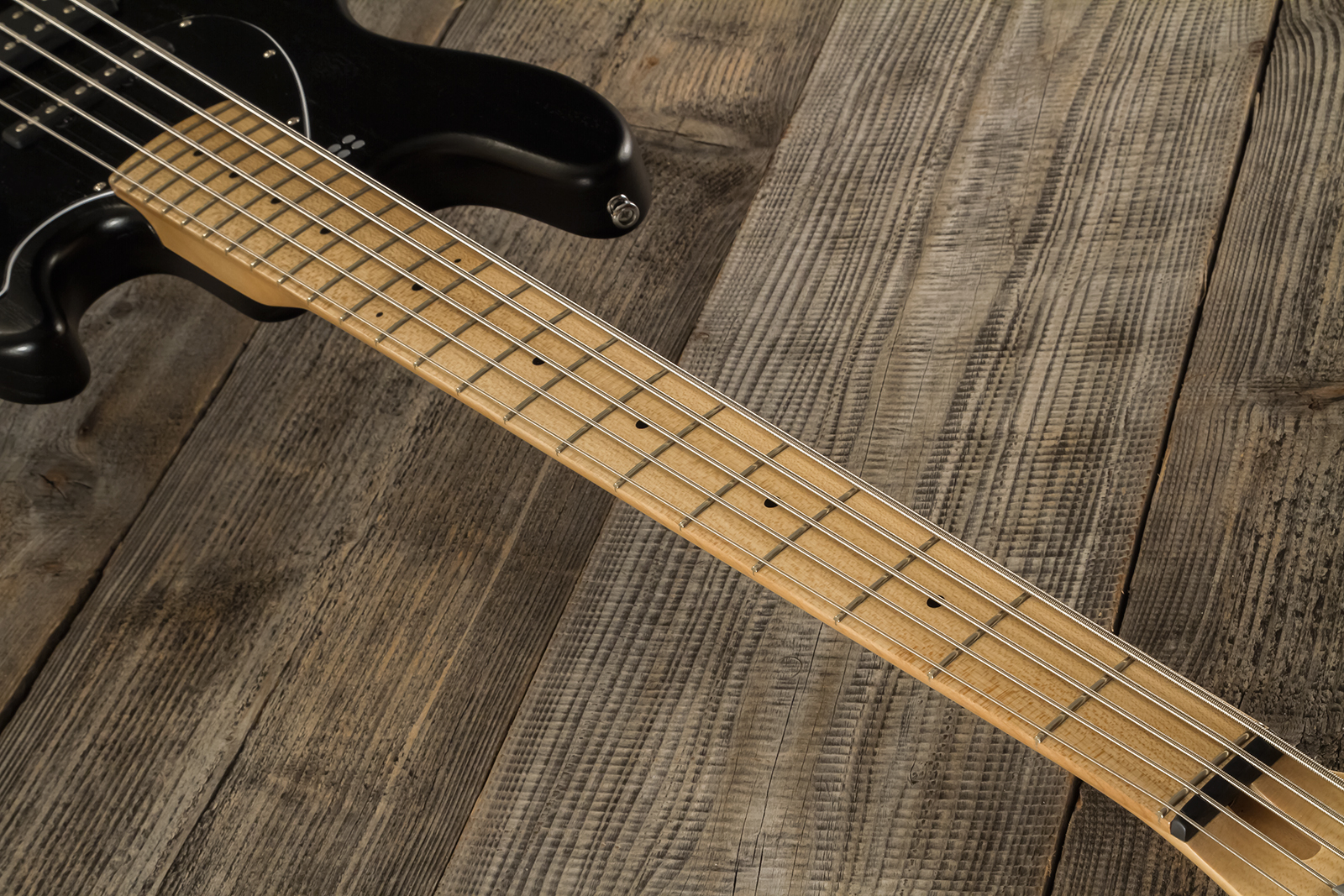 Sandberg California Tm5 Sl Superlight Black Dots 5c All Active Mn - Black - Solid body elektrische bas - Variation 5