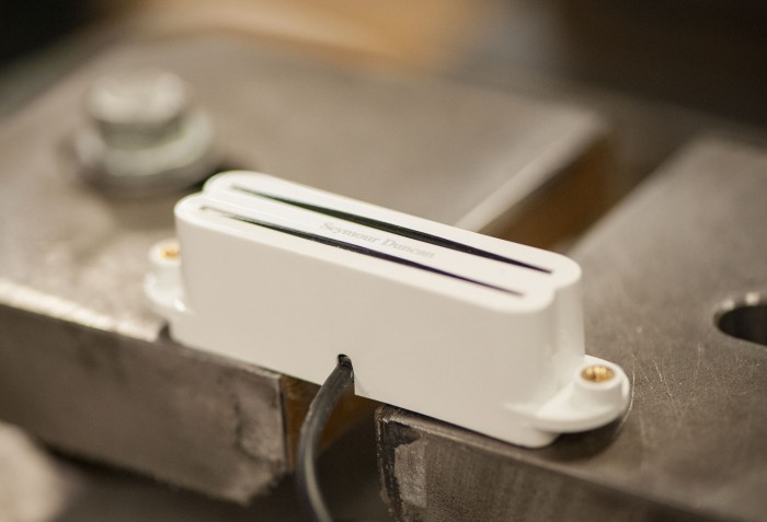 Seymour Duncan Shr-1b Hot Rails Strat - Bridge - Cream - Elektrische gitaar pickup - Variation 1