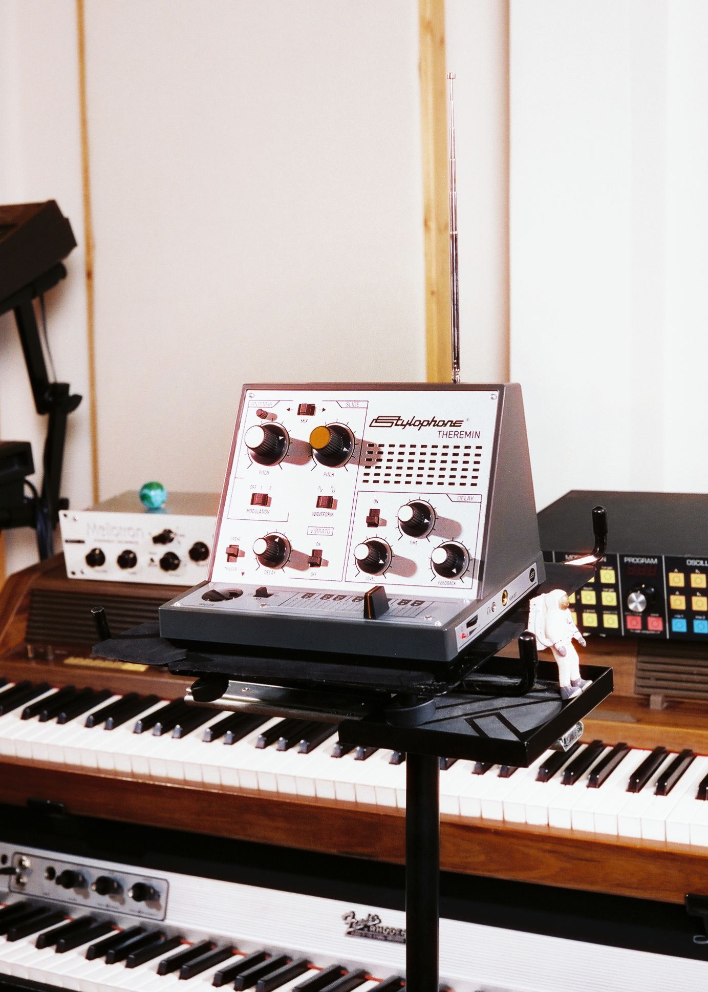 Stylophone Theremin - Synthesizer - Variation 3