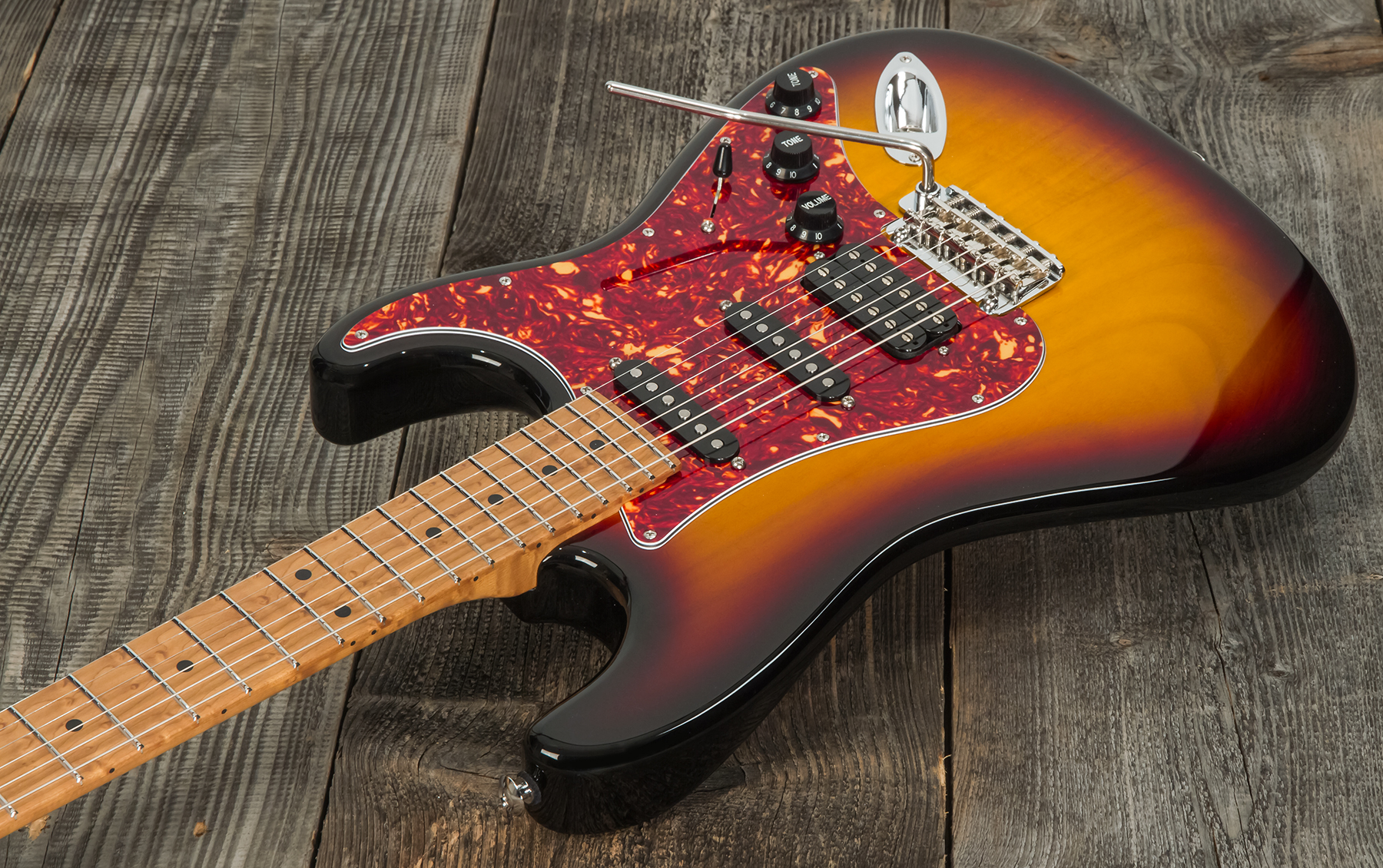 Suhr Classic S Paulownia 01-ltd-0021 Hss Trem Mn - 3 Tone Burst - Elektrische gitaar in Str-vorm - Variation 2