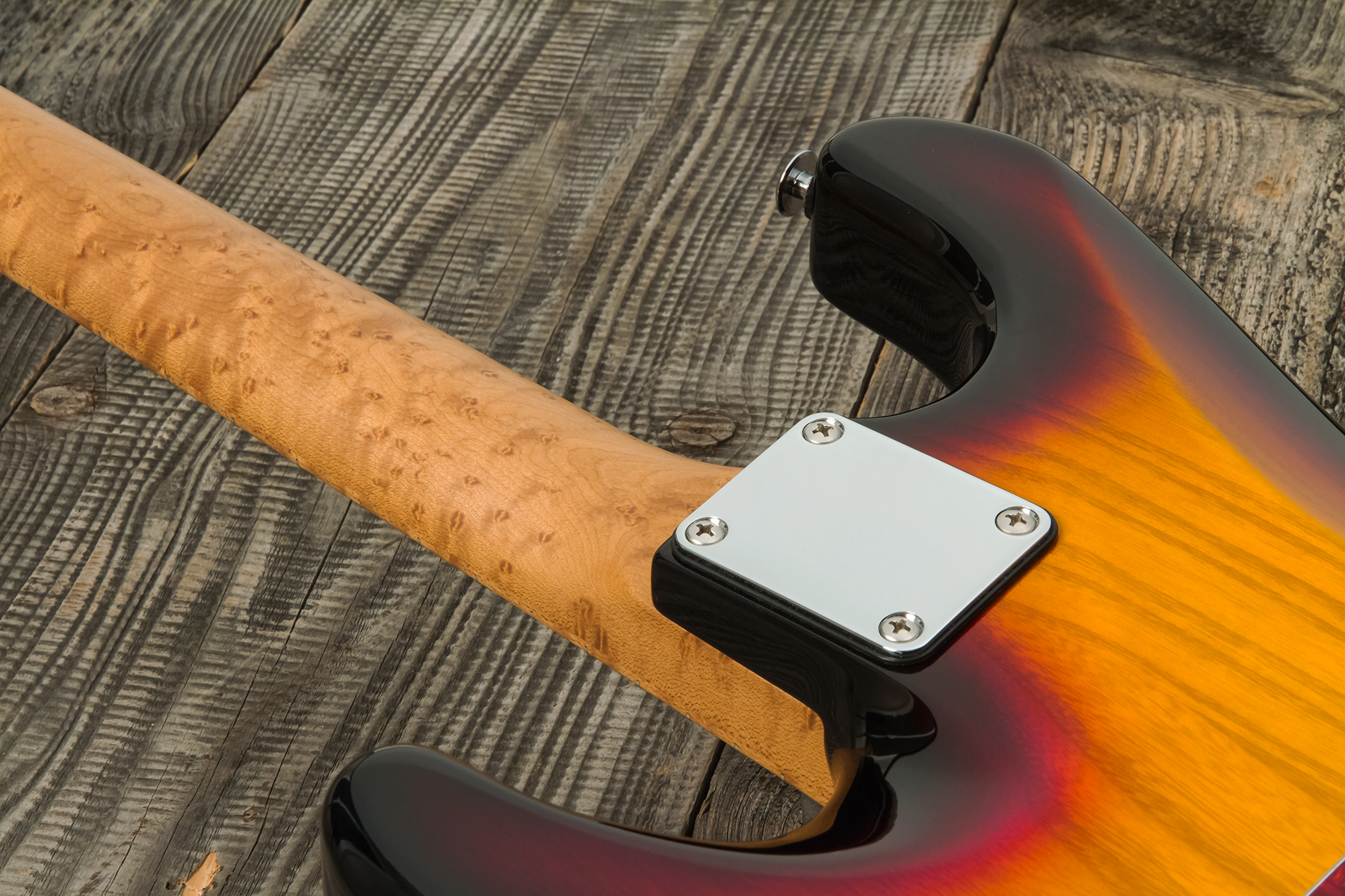 Suhr Classic S Paulownia 01-ltd-0021 Hss Trem Mn - 3 Tone Burst - Elektrische gitaar in Str-vorm - Variation 6
