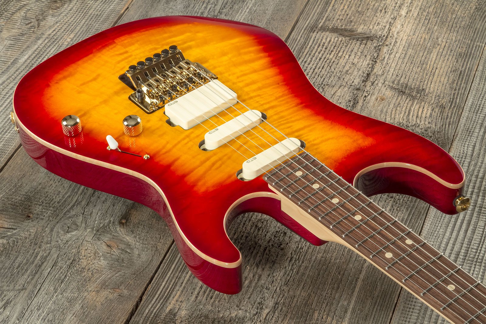 Suhr Standard Legacy 01-ltd-0030 Hss Emg Fr Rw #72940 - Aged Cherry Burst - Elektrische gitaar in Str-vorm - Variation 2