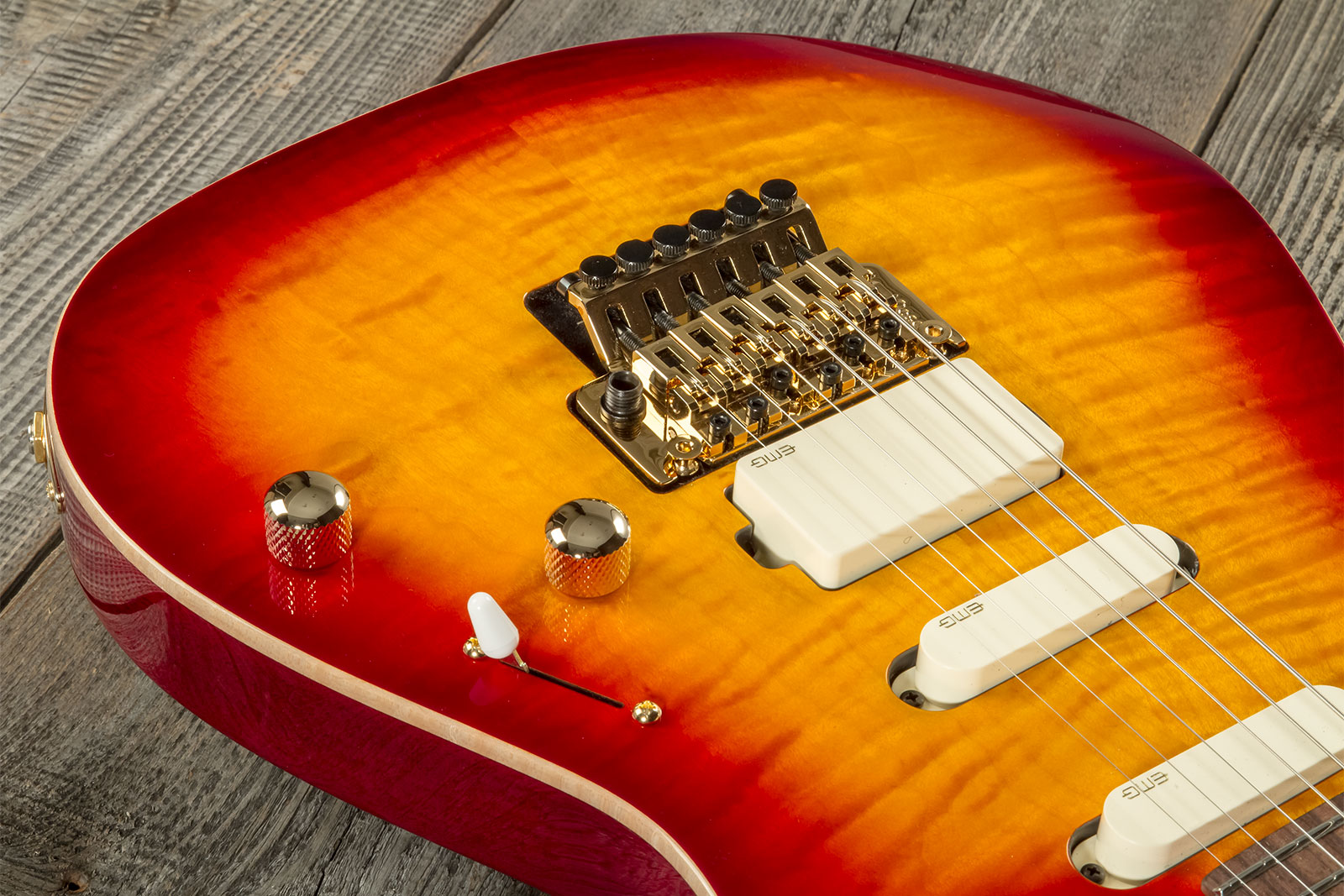 Suhr Standard Legacy 01-ltd-0030 Hss Emg Fr Rw #72940 - Aged Cherry Burst - Elektrische gitaar in Str-vorm - Variation 3