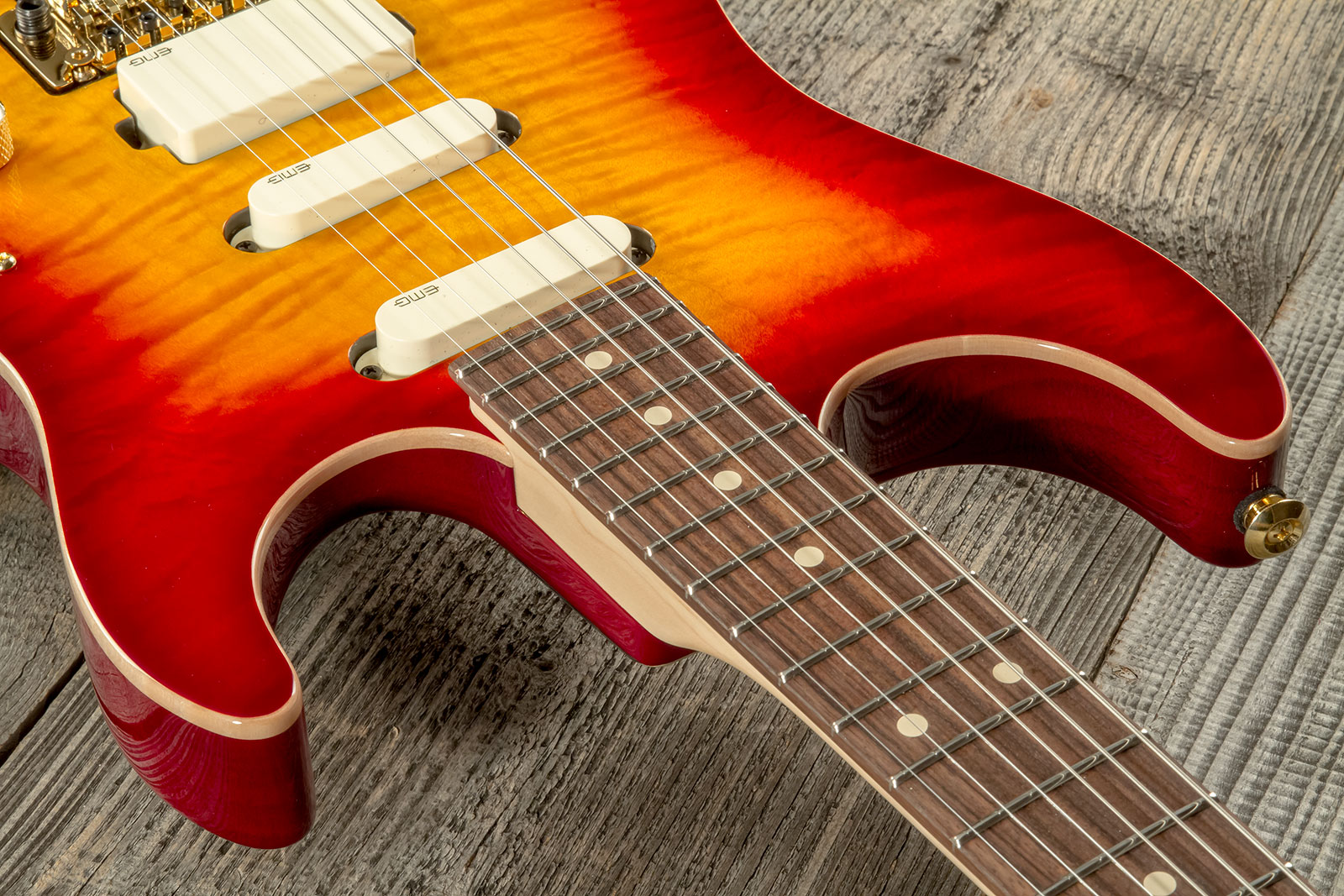 Suhr Standard Legacy 01-ltd-0030 Hss Emg Fr Rw #72940 - Aged Cherry Burst - Elektrische gitaar in Str-vorm - Variation 4