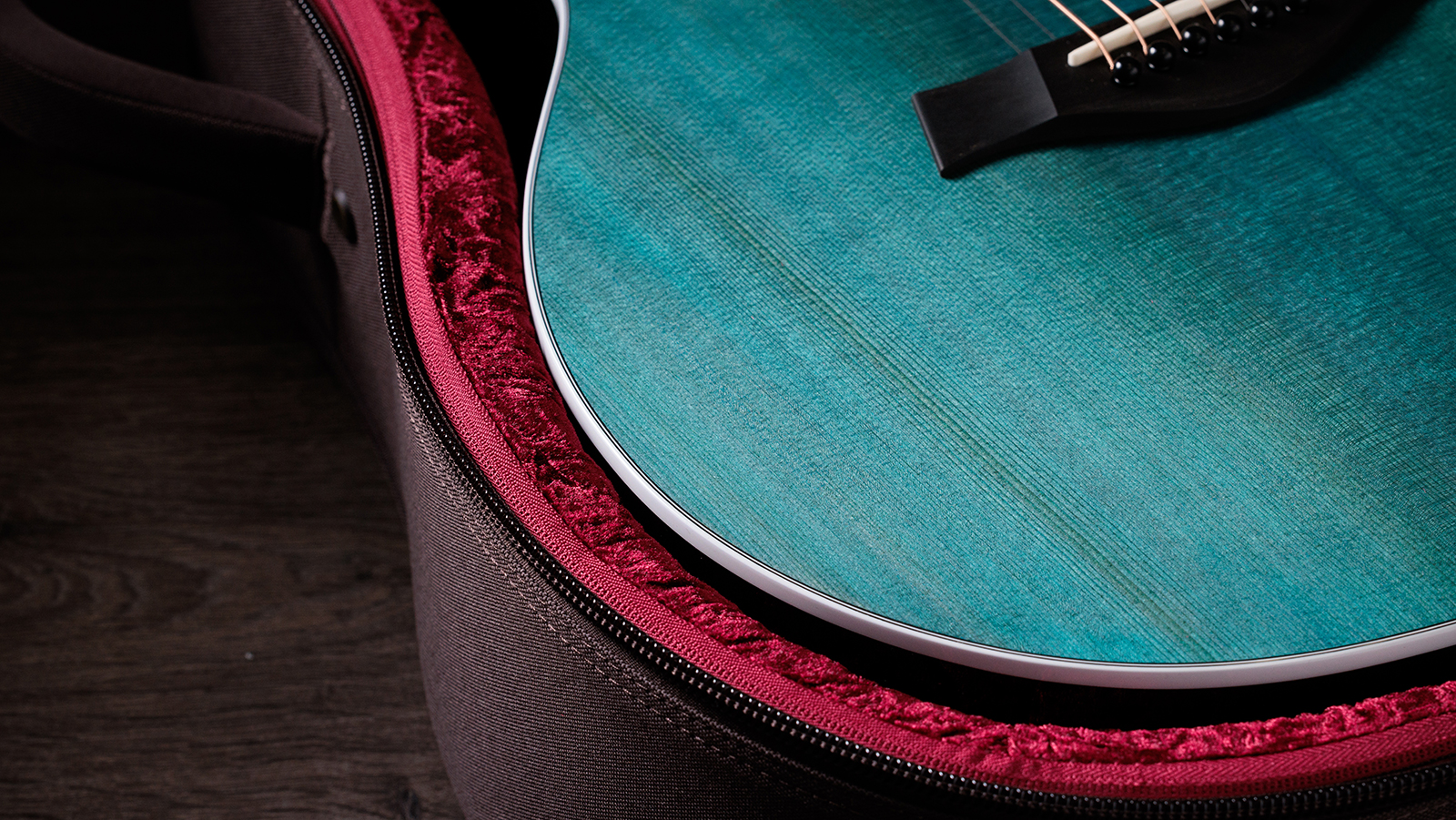 Taylor 214ce Plus Special Edition Grand Auditorium Cw Epicea Noyer Eb Es2 - Trans Blue - Folk gitaar - Variation 3