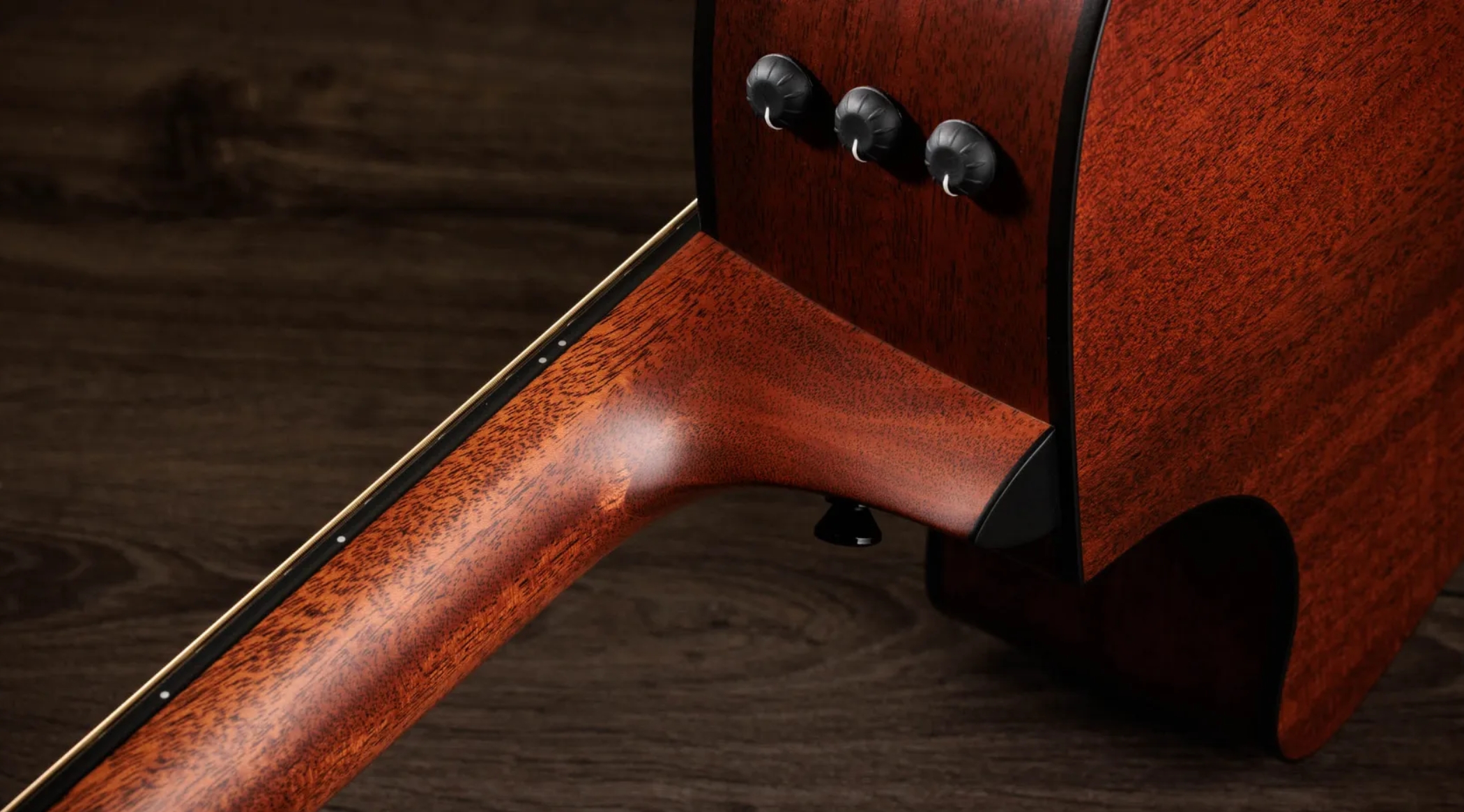Taylor 324ce Baritone 6 Ltd Grand Auditorium Cw Tout Acajou Eb Es2 - Shaded Edgeburst Top Satin - Folk gitaar - Variation 4
