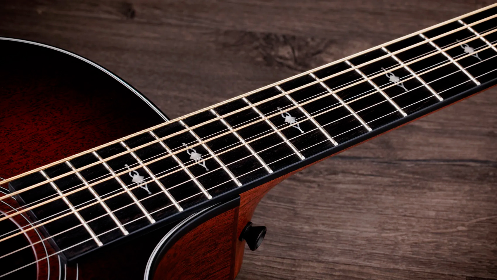Taylor 324ce Baritone 8 Ltd Grand Auditorium Cw 8c Tout Acajou Eb Es2 - Shaded Edgeburst Top Satin - Folk gitaar - Variation 3