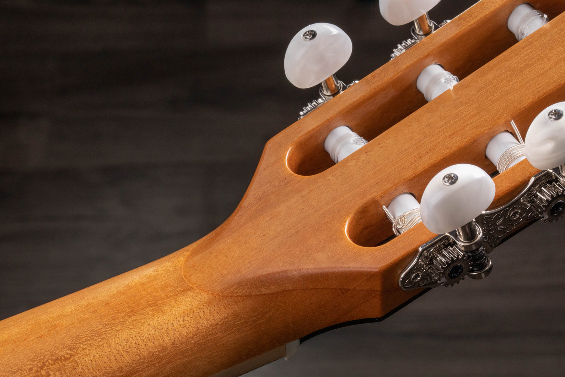Taylor Guitare Classique Format 4/4 - Electro-acoustique - Klassieke gitaar 4/4 - Variation 6