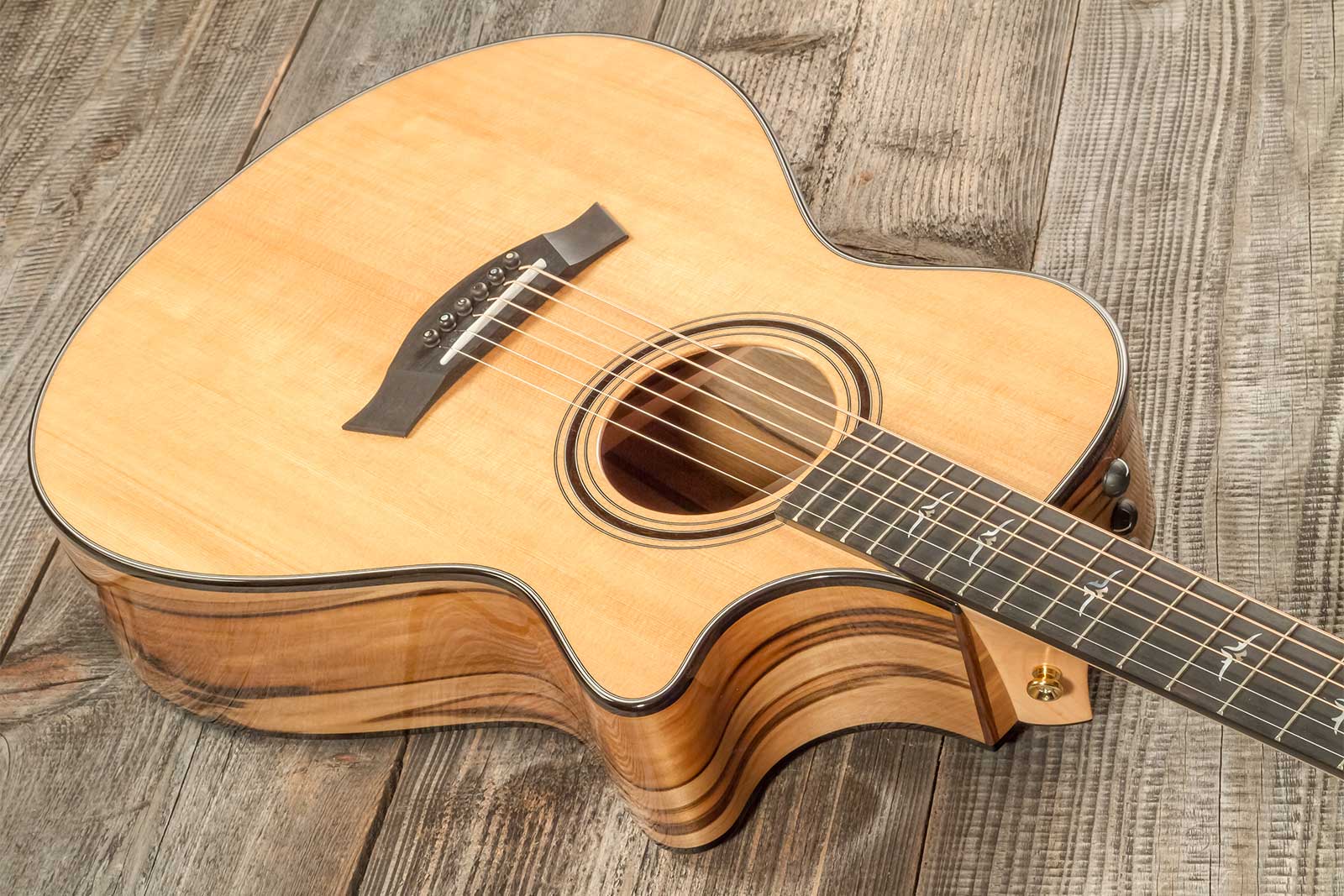 Taylor Custom Gc-e V-class Grand Concert Cw Sitka Torrefie / Blackheart Sassafras  Eb Es2 #1211083110 - Natural - Volksgitaar - Variation 2