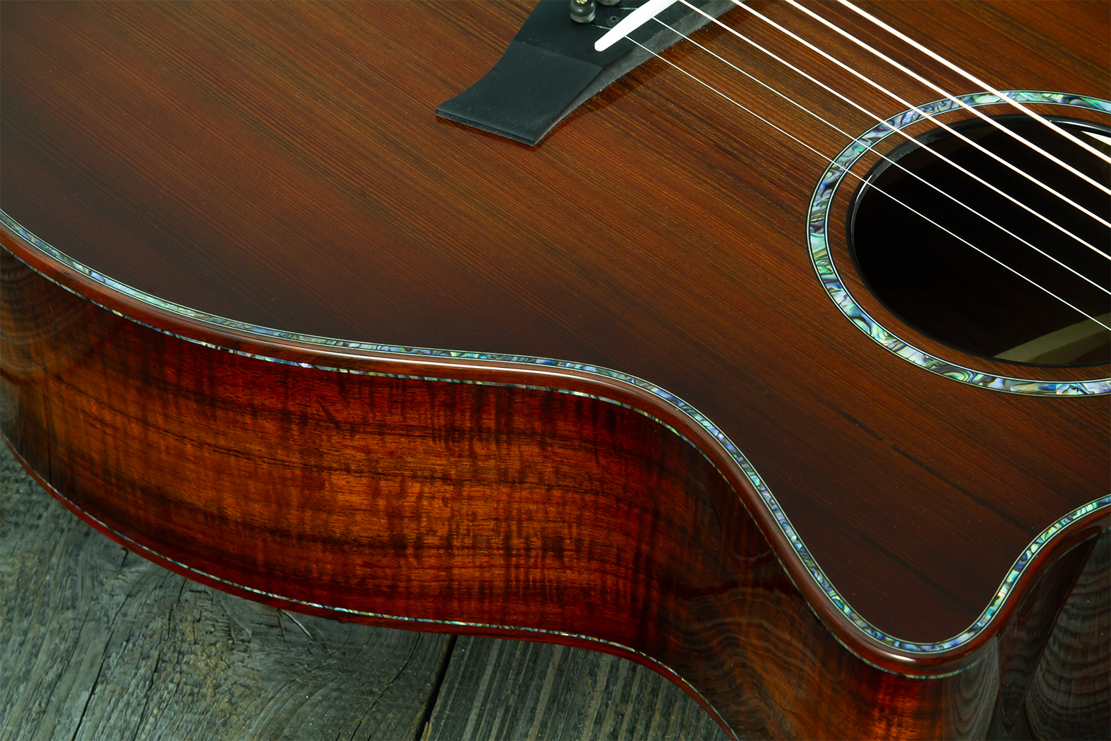 Taylor Custom Shop Grand Auditorium Cw Redwood / Koa Eb Es2 #1211143039 #1210103110 - Shaded Edgeburst - Folk gitaar - Variation 5