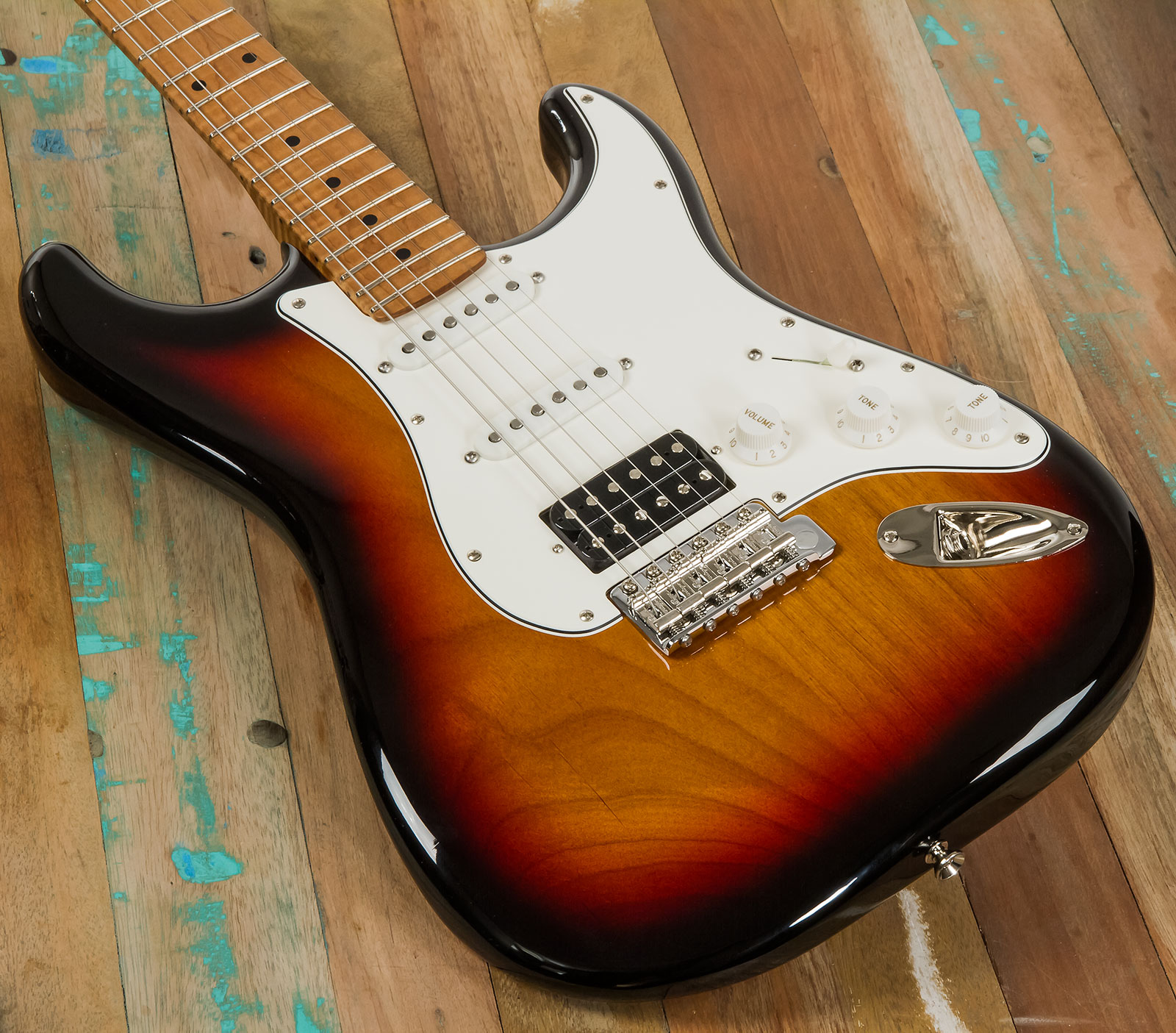 Xotic Xscpro-2 California Class Hss Mn - Light Aging 3 Tone Burst - Elektrische gitaar in Str-vorm - Variation 3